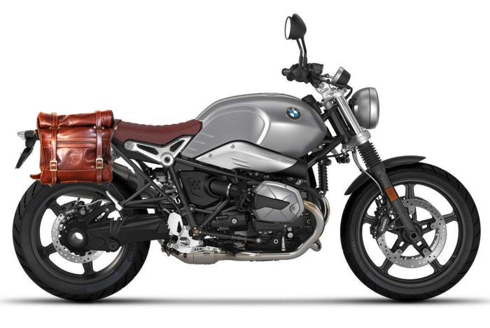 Borsa laterale per BMW RnineT - Roller Bag - Cuoio Marrone Tamponato a mano con telaio UNIT e sgancio rapido ClickFix