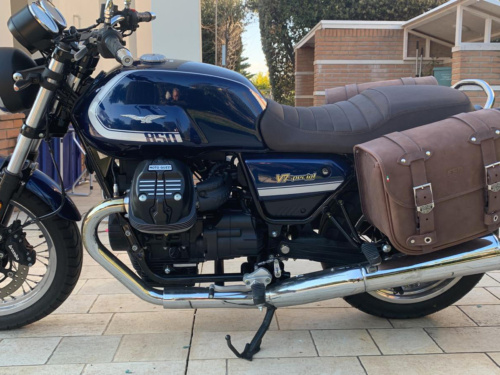 Borse laterali Guzzi V7 Special LR25 Marrone Coppia - Cuciture Blu - Coppia Telai B&B Cromati e sgancio rapido Clickfix - immagine 4