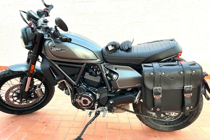 Borse laterali per Ducati Scrambler - Little Bag Coppia nere - con telai Cafè e sgancio rapido ClickFix